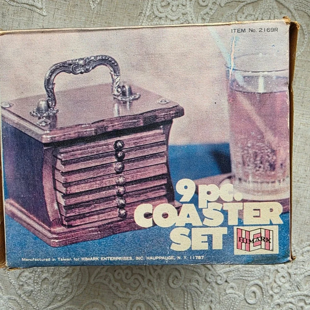 Vintage Wooden Cork Coaster Set 9pc Brown Trunk Dresser Holder Knobs Hi-Mark